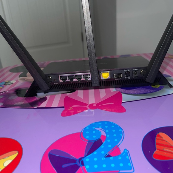 NETGEAR° Nighthawk Bundle- Modem and Smart Router - Picture 5 of 13